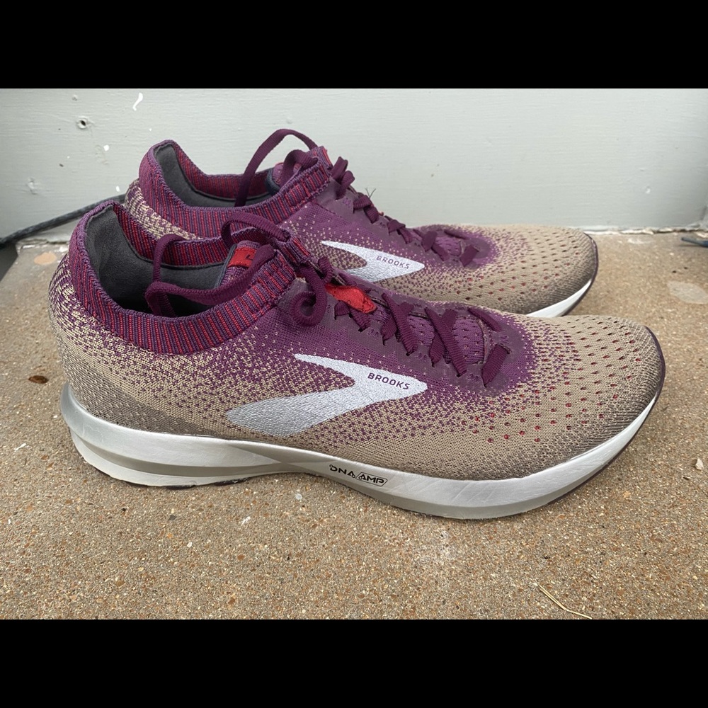 Brooks Levitate 2